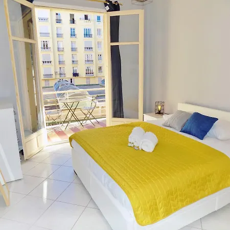 Riviera - Buffa-centre Avec Terrasse Et Balcon Apartment